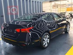 نيسان ألتيما